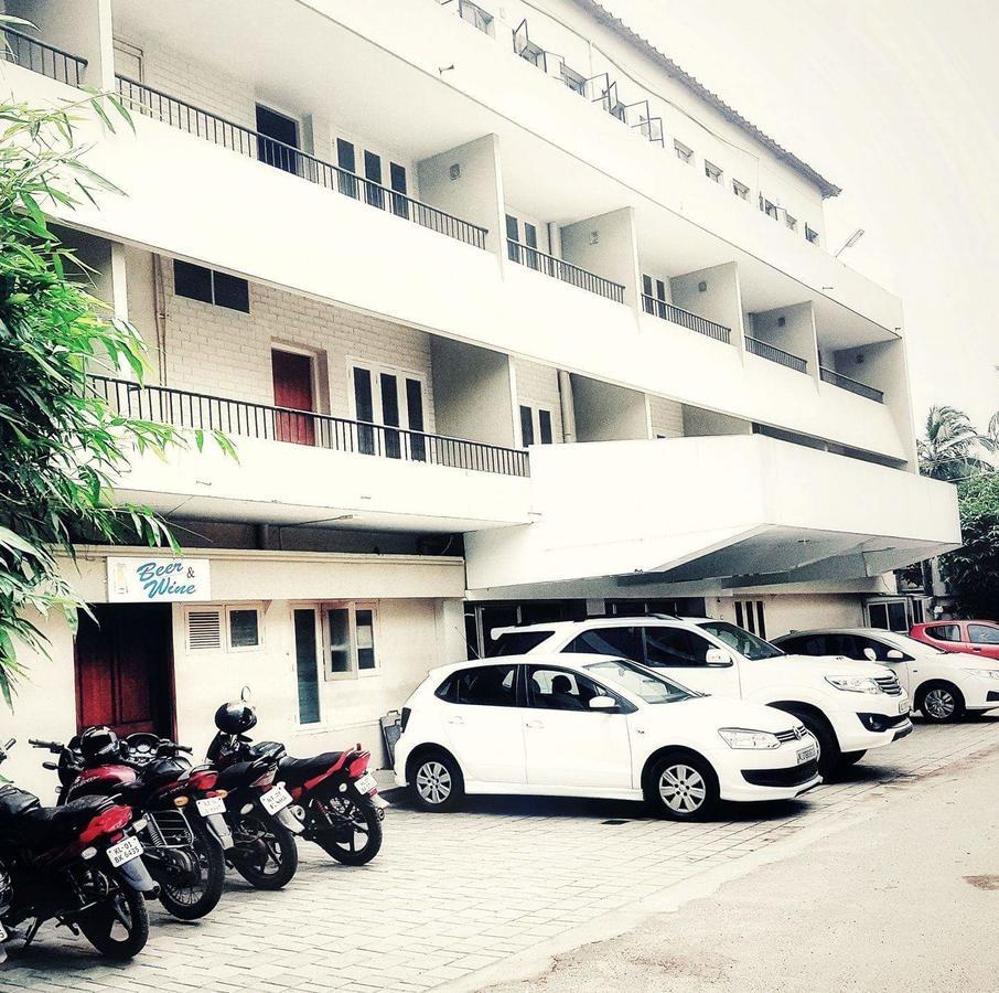 Keerthi Hotel Thiruvananthapuram Kültér fotó