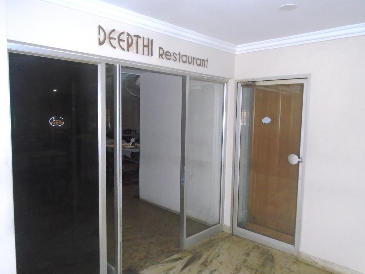 Keerthi Hotel Thiruvananthapuram Kültér fotó